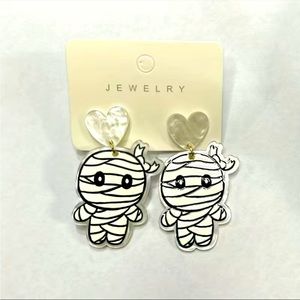 NWT Mummy Earrings